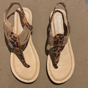 Dream Pairs Tan and Black Leopard Sandals